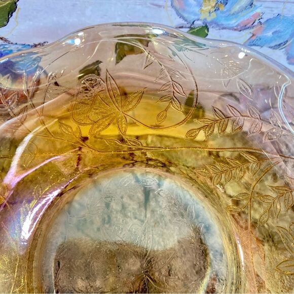 Vintage Carnival Glass Iridescent Ruffled Scalloped Bowl Floral Etched 8 Pcs - Picture 3 of 9